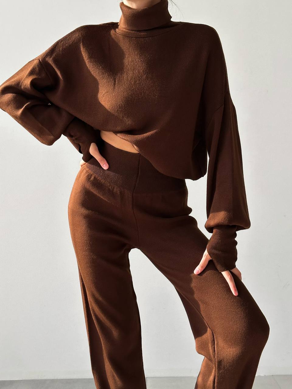 Knitted crop top & wide leg trouser Brown