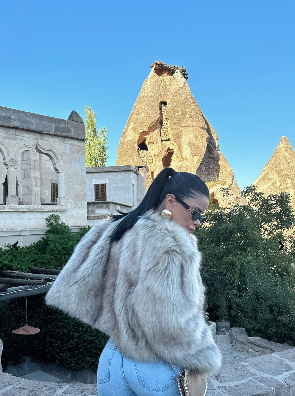 Short faux fur jacket Gray